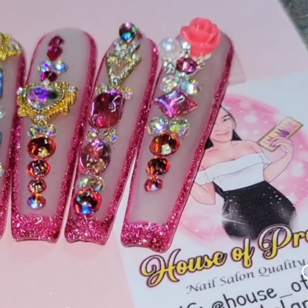 Pink Glitter Rhinestone Nail Set - Picture 4 of 4
